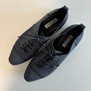 Oxford shoes size US8